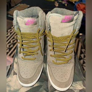 Wmns Dunk Sky Hi ‘Medium Olive’